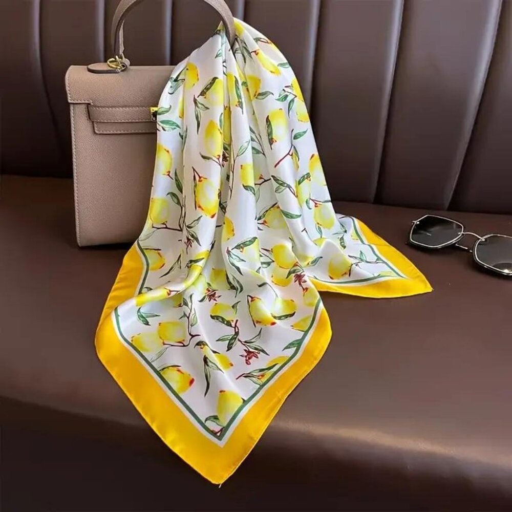 LEMON PRINT SCARF